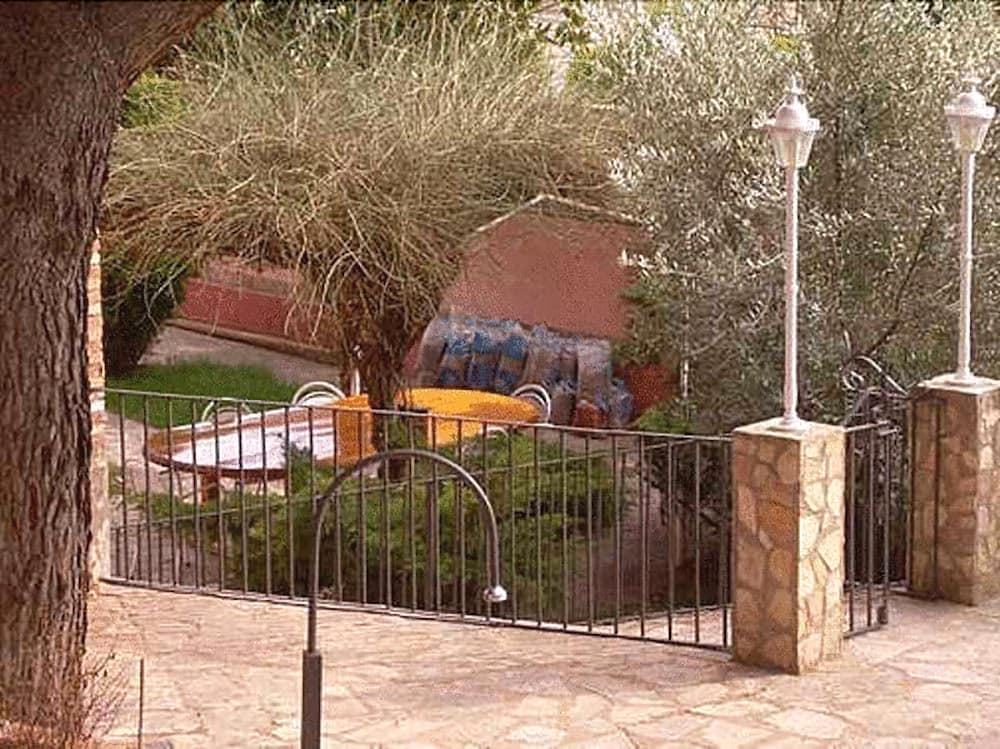 Villa Pachita Alhama De Aragon Bagian luar foto
